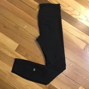 LIKE NEW Black Gapfit Leggings